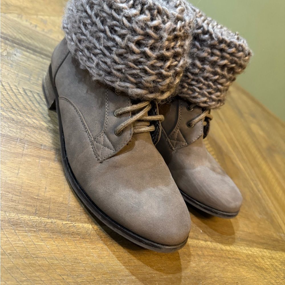 Charlotte Russe Brown Knit Cuff Boots - Picture 12 of 12